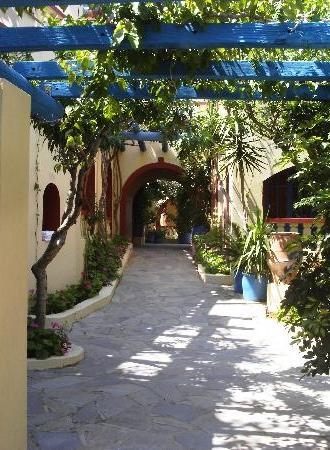 Palm Bay Hotel Sisi Exterior photo