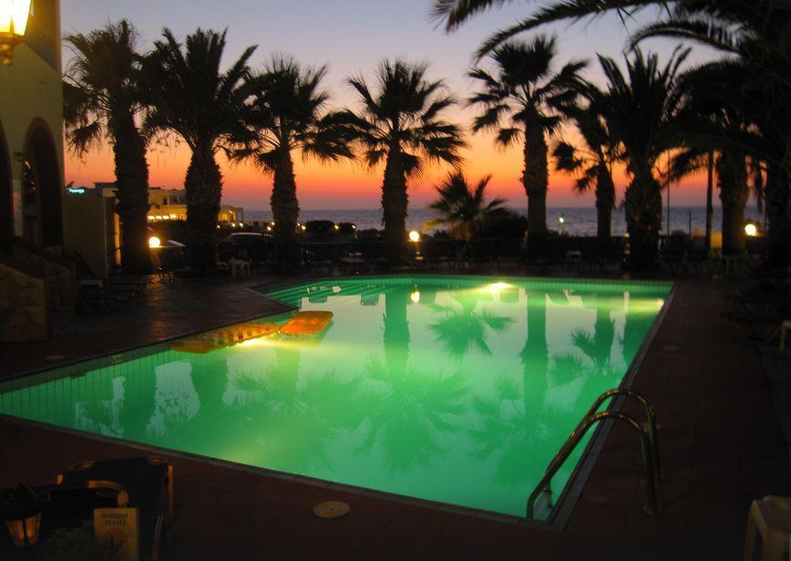 Palm Bay Hotel Sisi Exterior photo